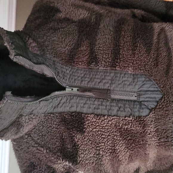 SoundStyle 3/4 Zip Camo Sweatshirt - Picture 8 of 11